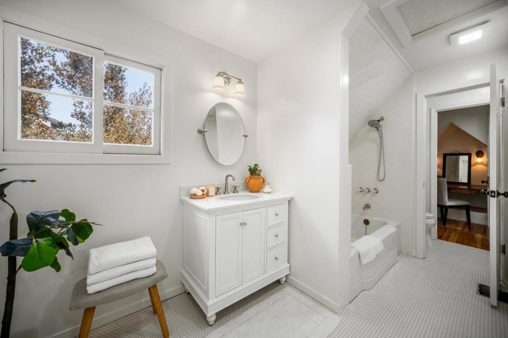 24732 San Carlos Street Property Photo 25