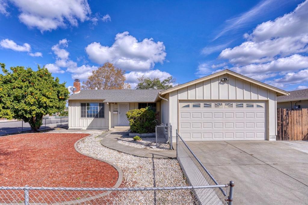 36612 Lakewood Drive Property Photo 1