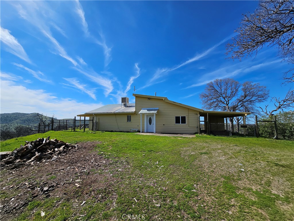 3084 Old Highway Property Photo
