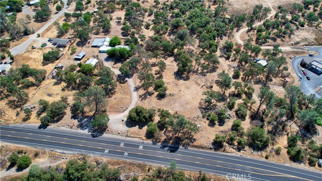 32183 Highway 41 Property Photo 9
