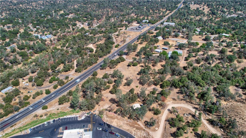 32183 Highway 41 Property Photo 10