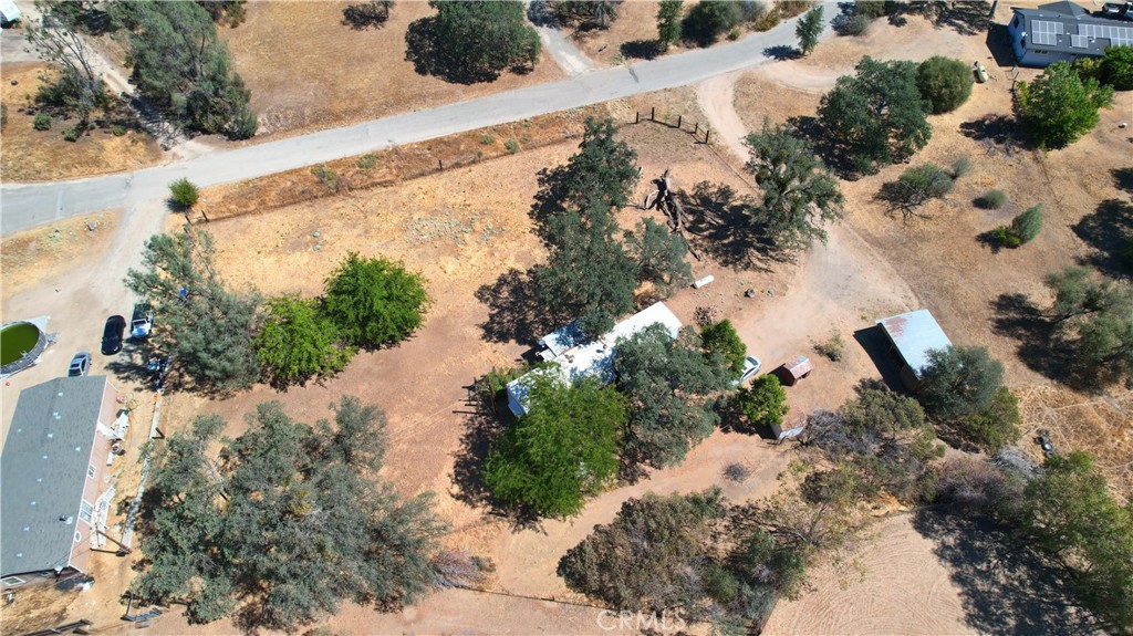 32183 Highway 41 Property Photo 16