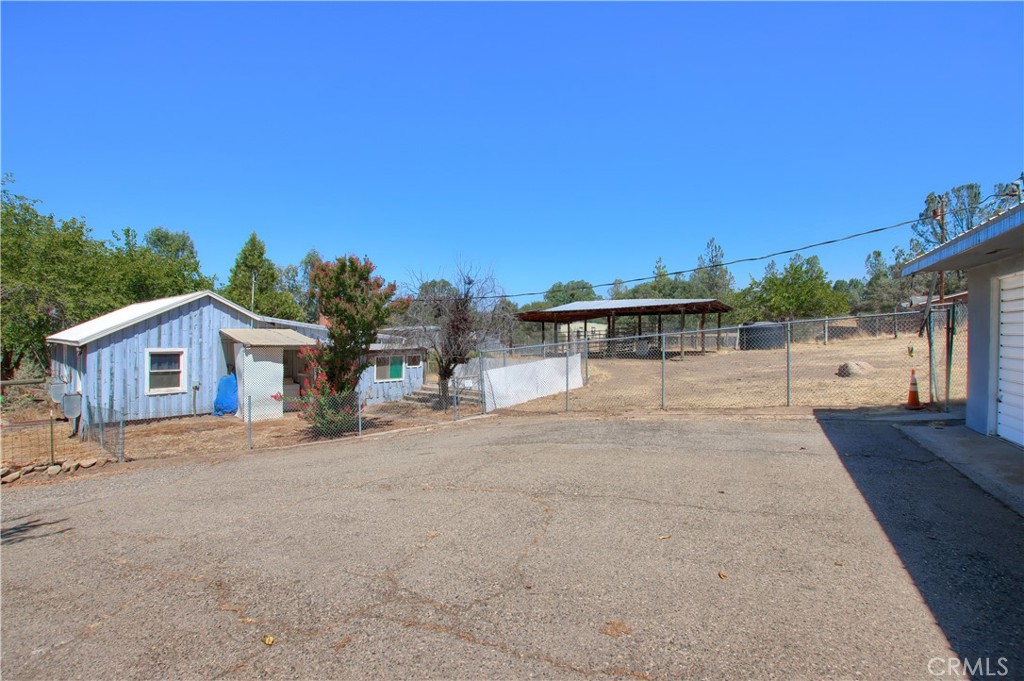 32183 Highway 41 Property Photo 33
