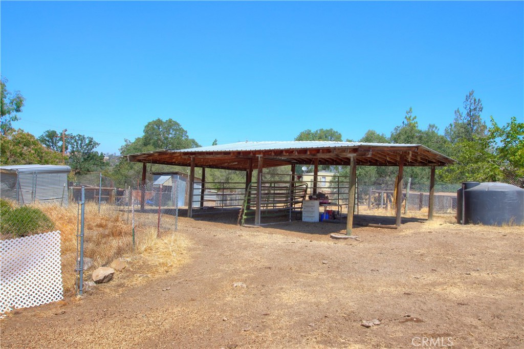 32183 Highway 41 Property Photo 34