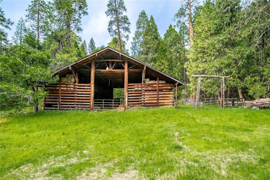 5657 Worman Road Property Photo 5