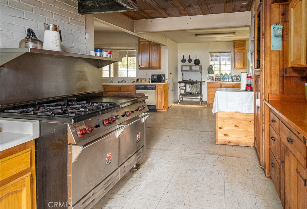 5657 Worman Road Property Photo 16