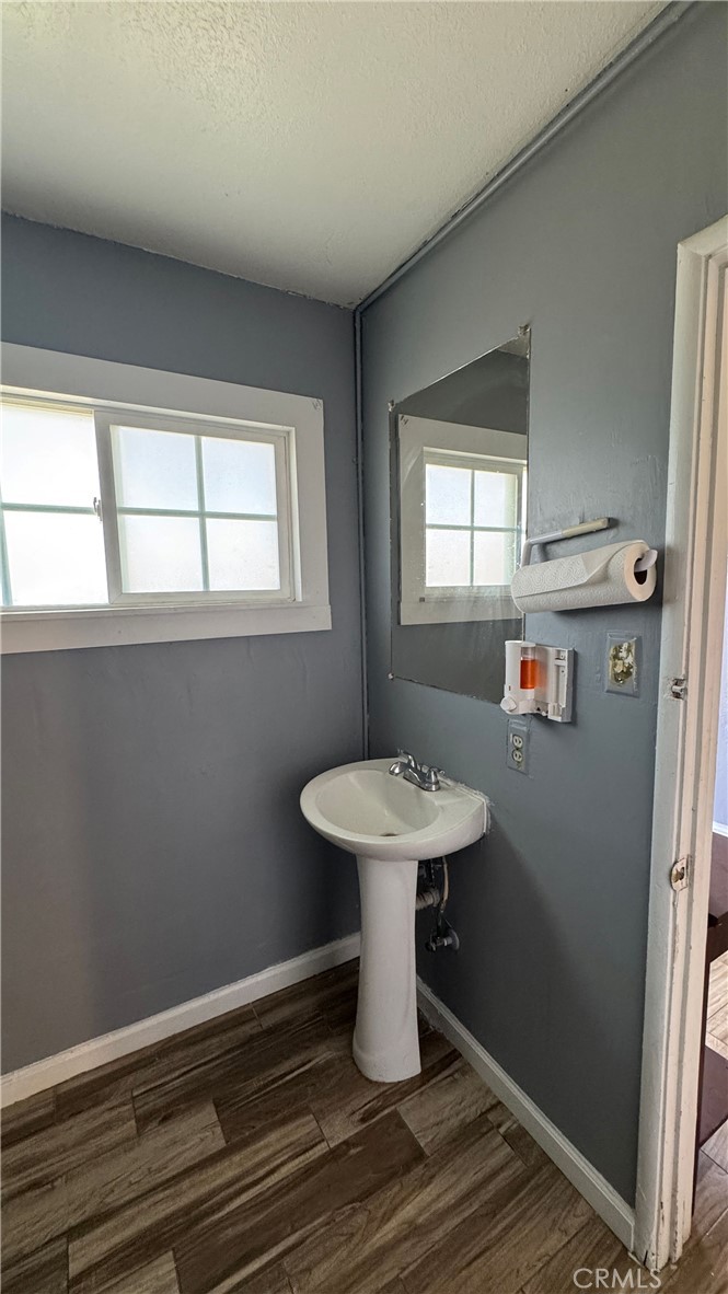 332 W 8th Street Property Photo 6