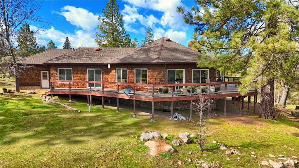 3025 Poppy Lake Road Property Photo