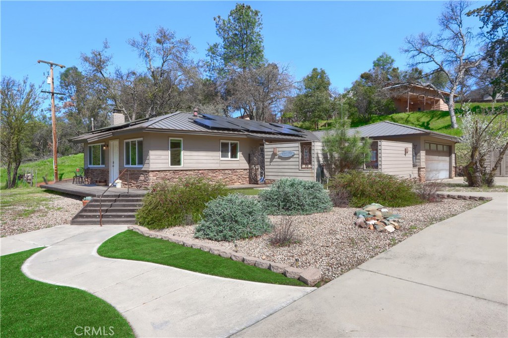 5023 Smith Road Property Photo 1