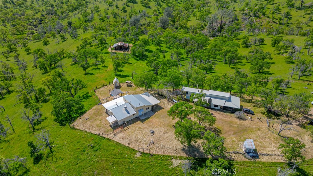 3084 Old Highway Property Photo 1