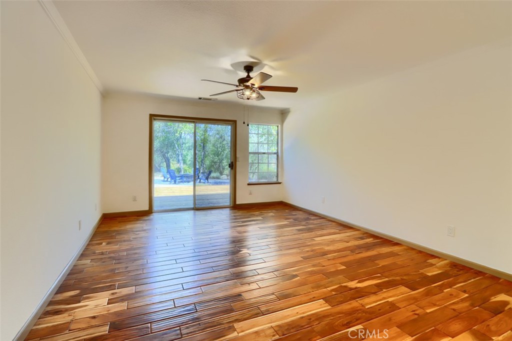 2631 Oak Woods Court Property Photo 8