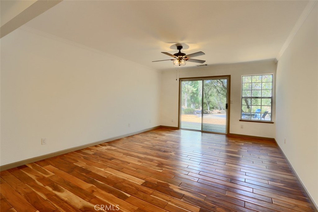 2631 Oak Woods Court Property Photo 9