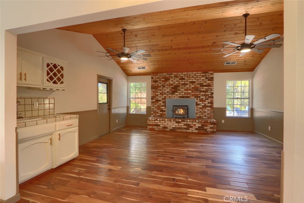 2631 Oak Woods Court Property Photo 11