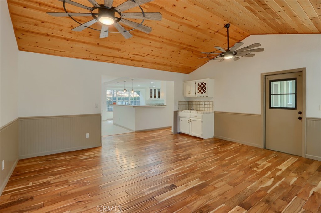 2631 Oak Woods Court Property Photo 14