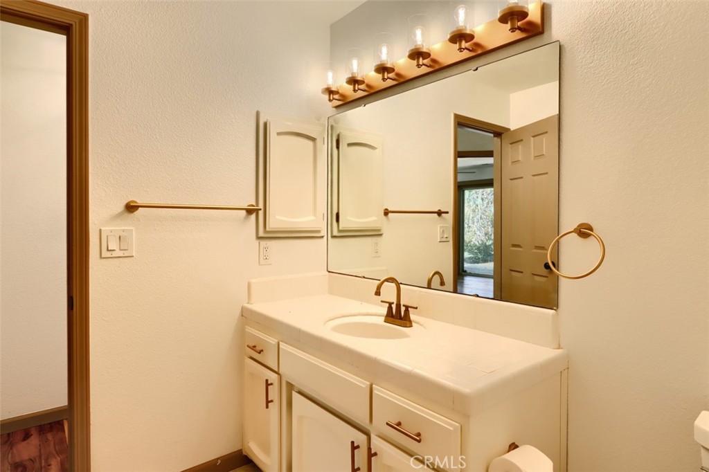 2631 Oak Woods Court Property Photo 32