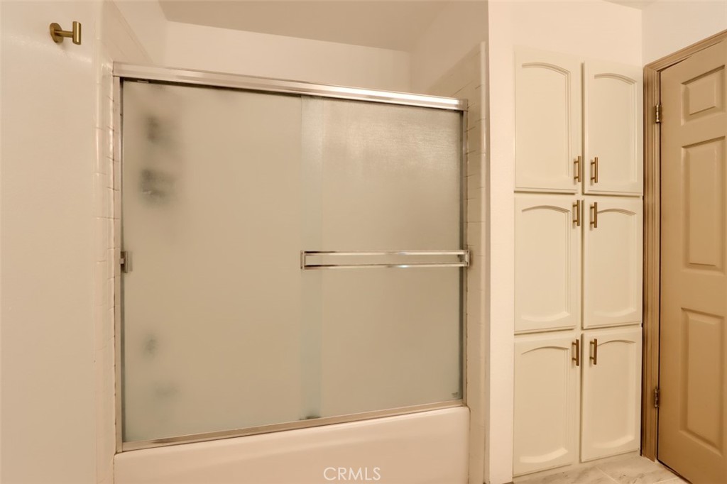 2631 Oak Woods Court Property Photo 33