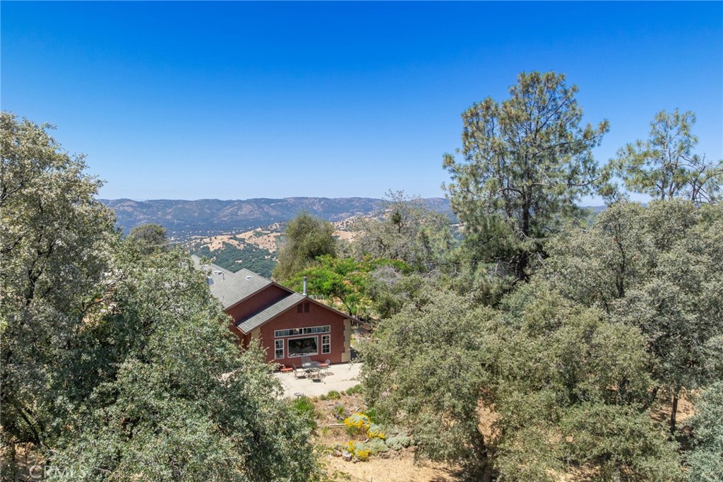 5231 Allred Road Property Photo 1