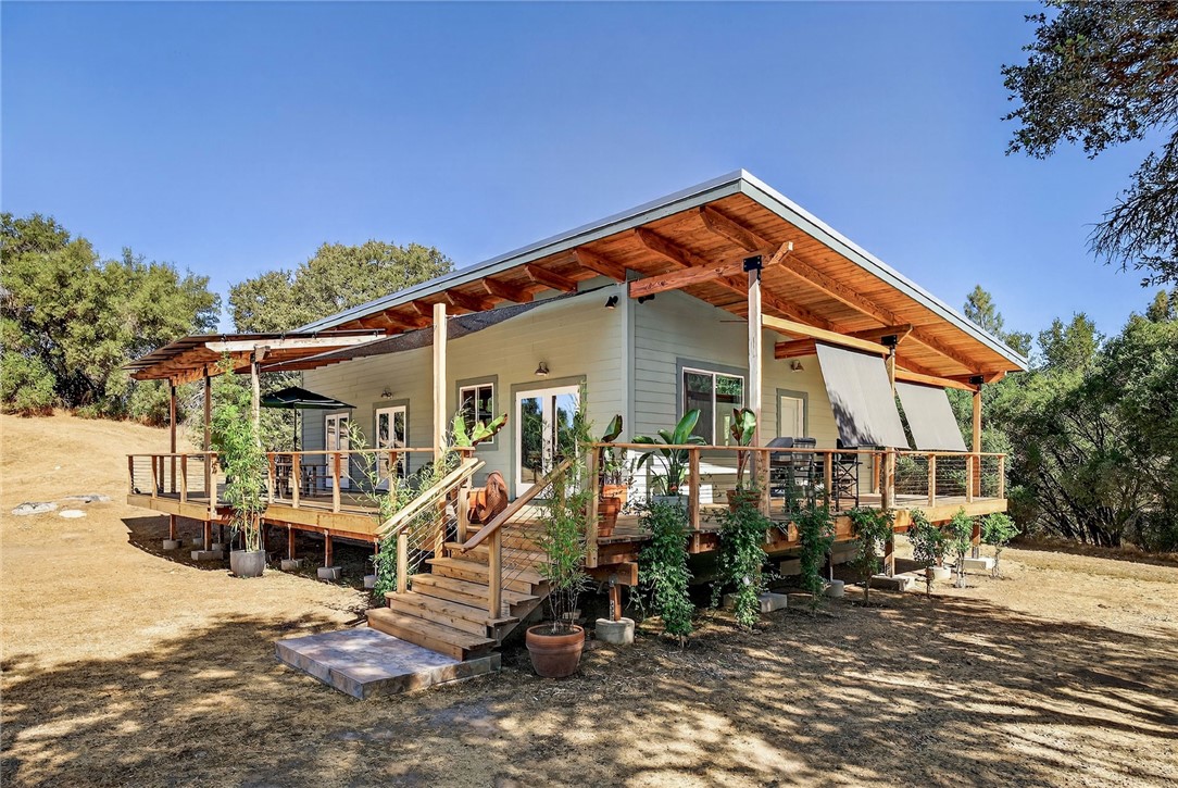 4052 Indian Peak Road Property Photo 1