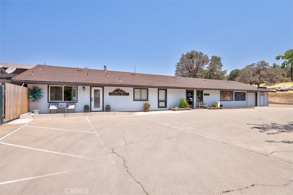5255 State Highway 49 N Property Photo 1