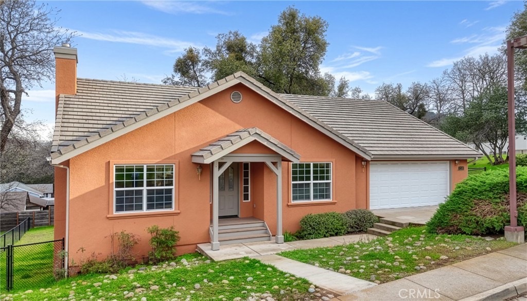 5301 Farfalla Circle Property Photo 3