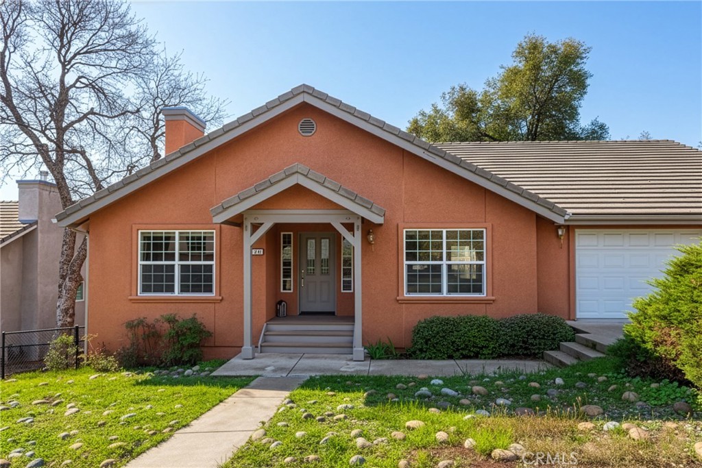 5301 Farfalla Circle Property Photo 5