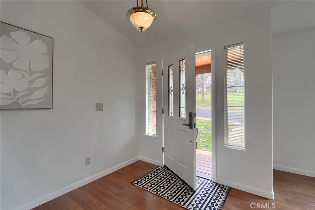 5301 Farfalla Circle Property Photo 6