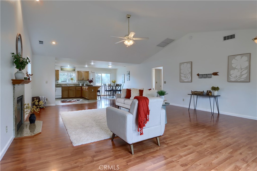 5301 Farfalla Circle Property Photo 10