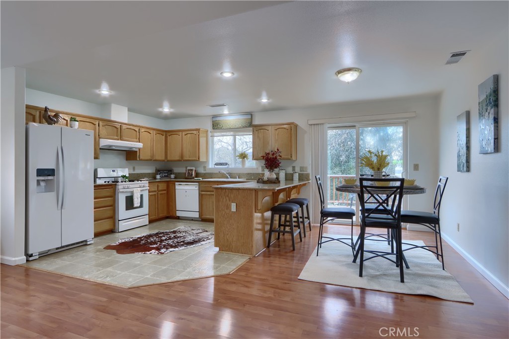 5301 Farfalla Circle Property Photo 13
