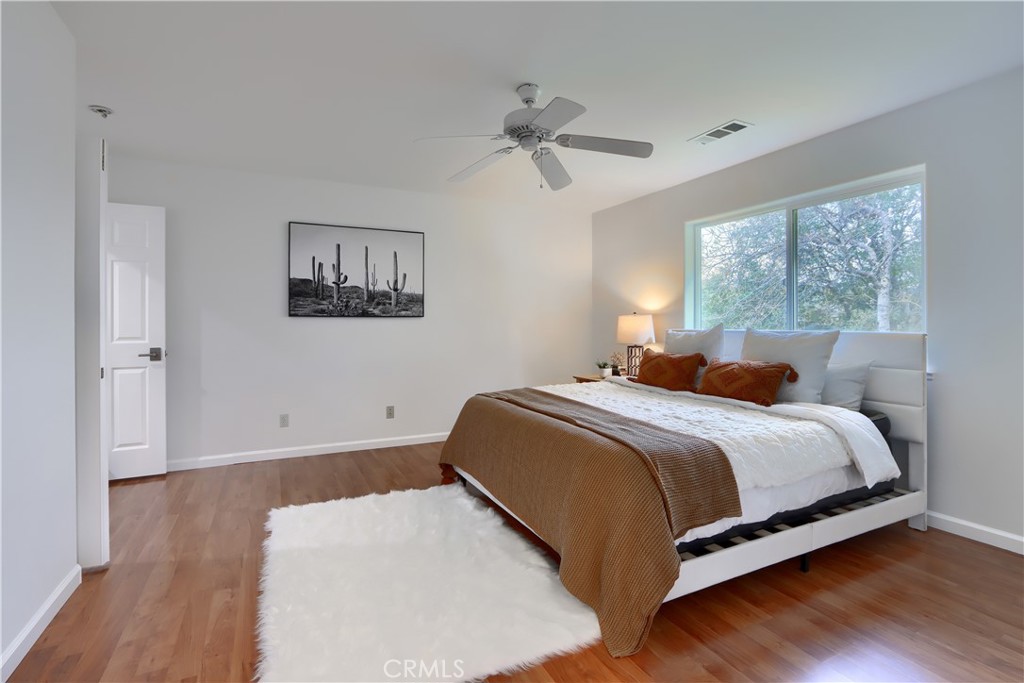 5301 Farfalla Circle Property Photo 32
