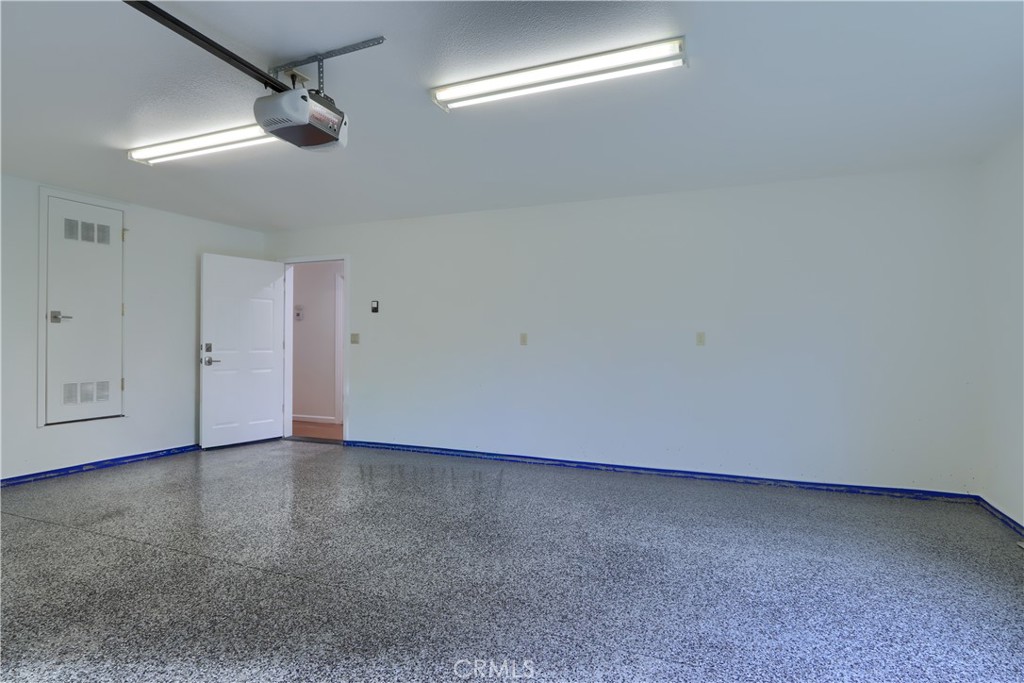 5301 Farfalla Circle Property Photo 34