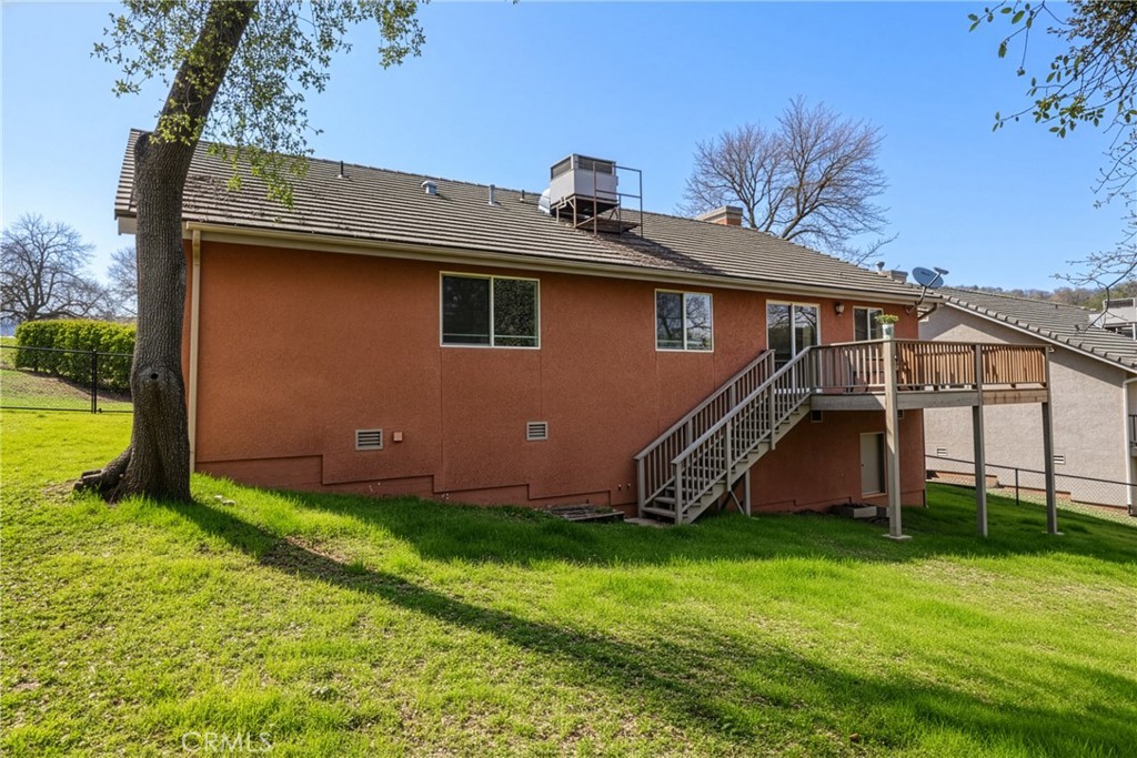 5301 Farfalla Circle Property Photo 37