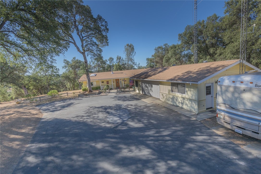3977 Spring Court Property Photo 3