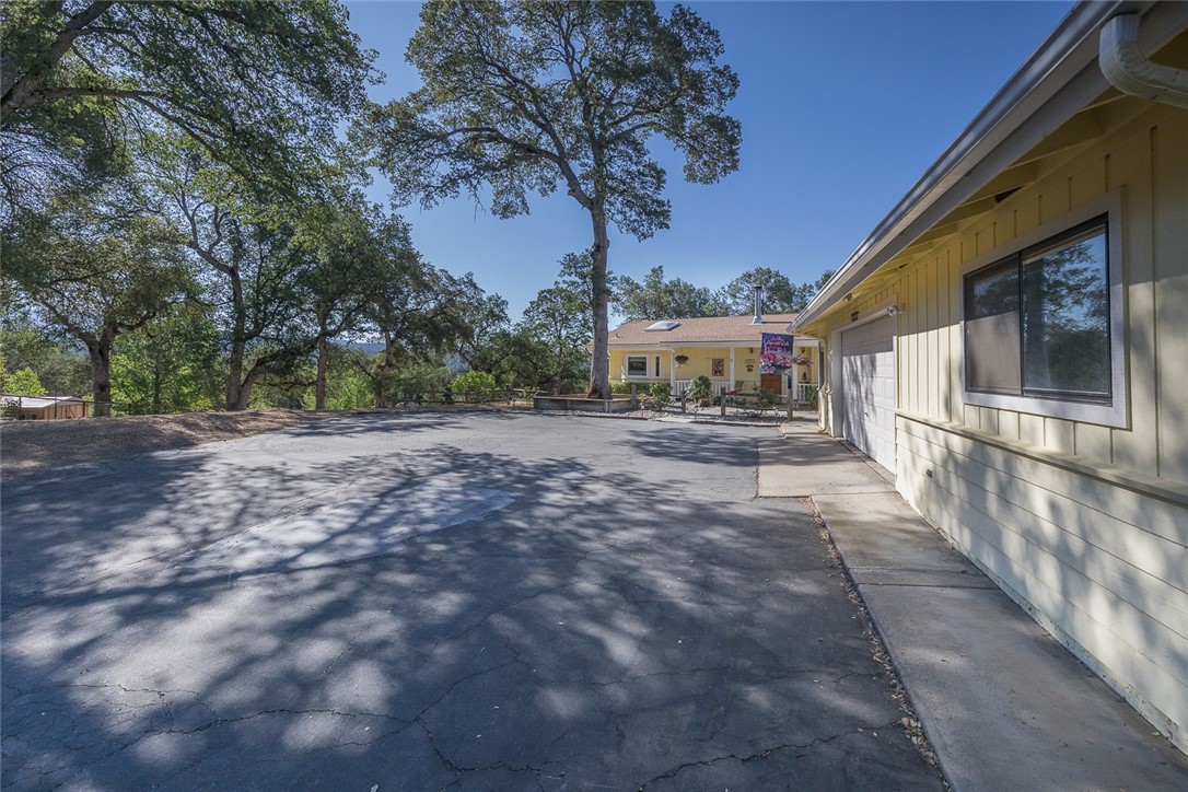 3977 Spring Court Property Photo 10