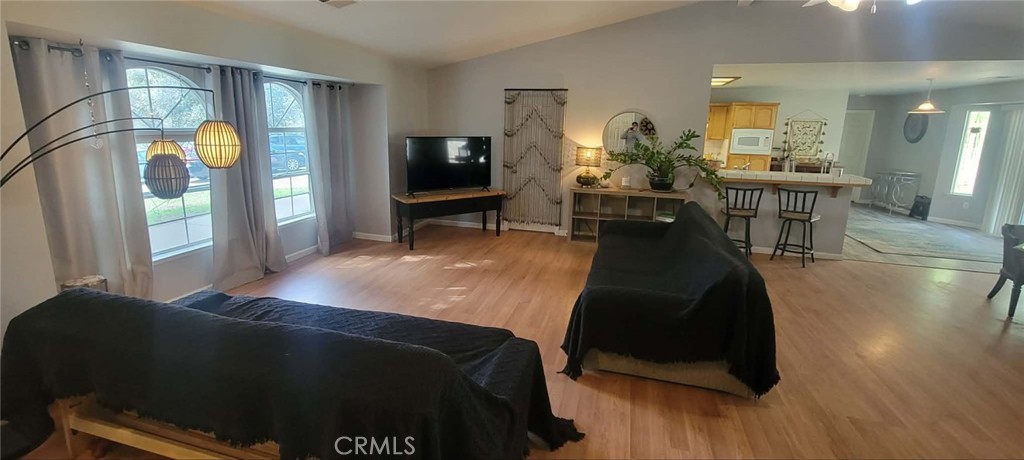 4121 Indian Rock Property Photo 5