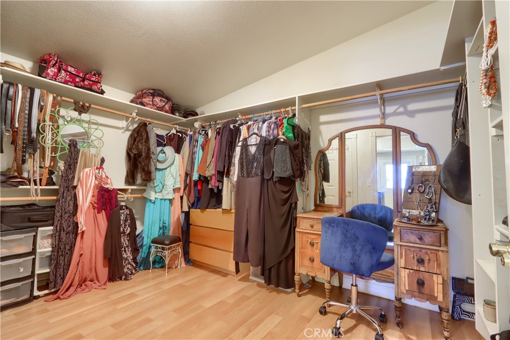 4421 Scrubby Oak Property Photo 13