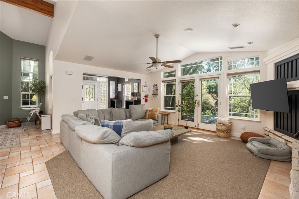 6657 Deer Park Property Photo 7