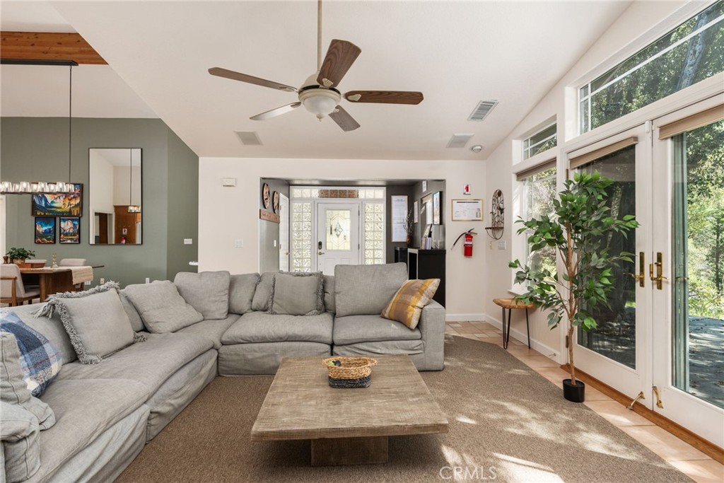 6657 Deer Park Property Photo 8