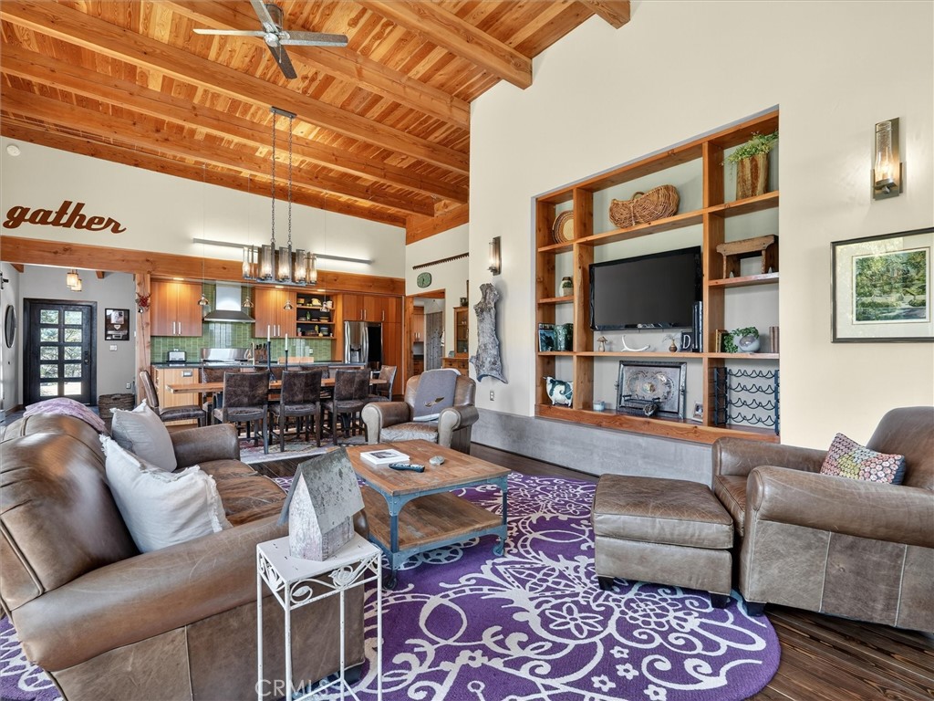 3954 Silver Bar Property Photo 8
