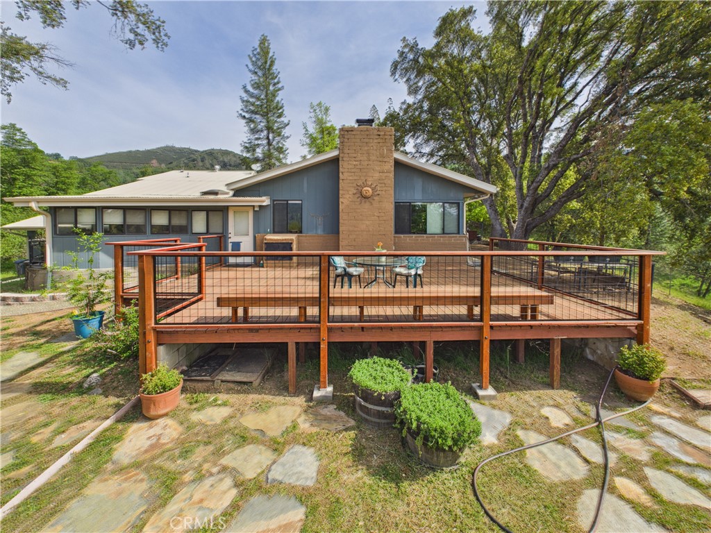6650 Feliciana Mountain Property Photo 1