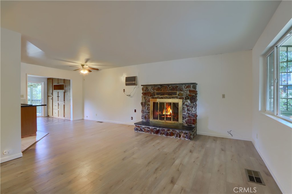 5160 Campbell Property Photo 4