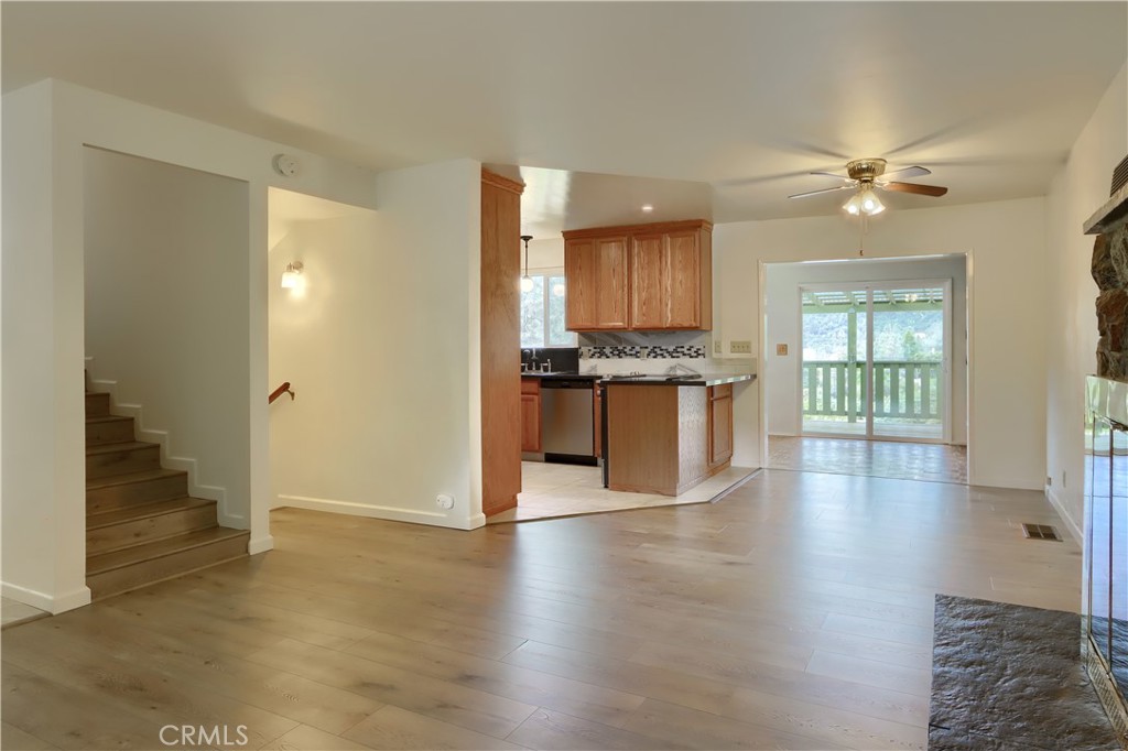 5160 Campbell Property Photo 7