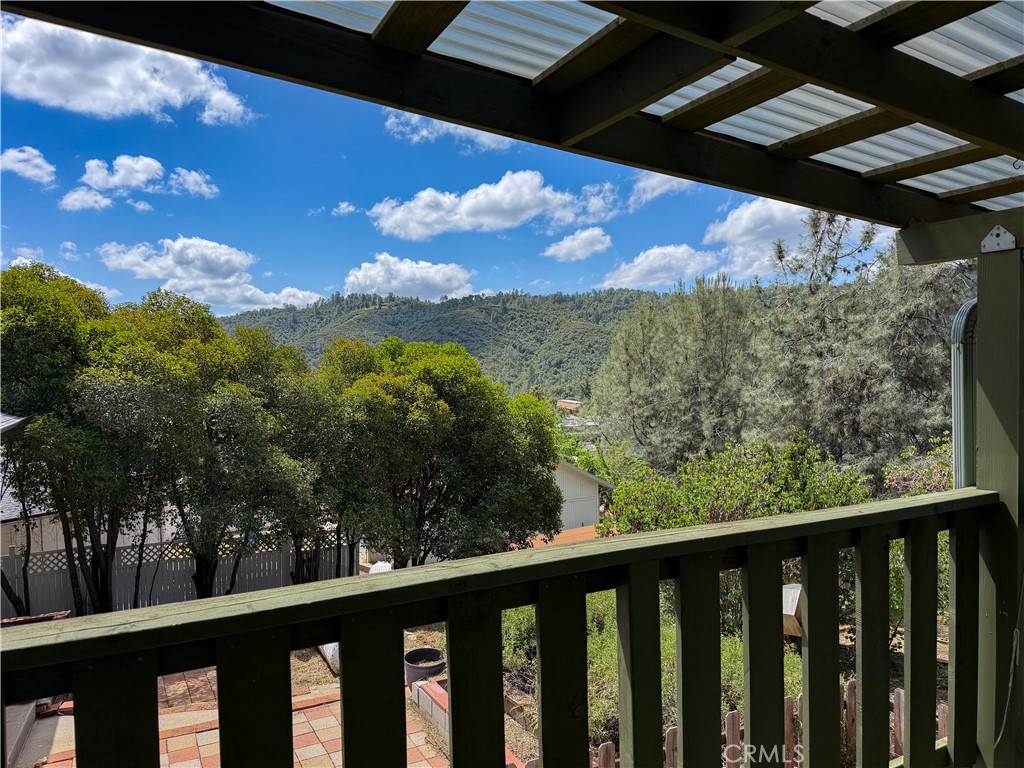 5160 Campbell Property Photo 17
