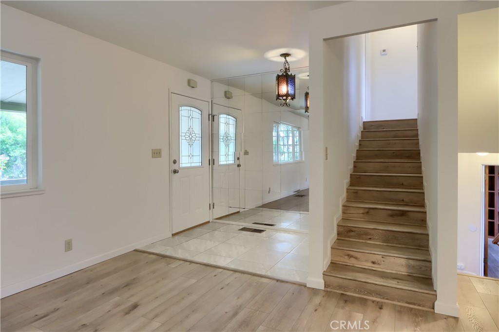 5160 Campbell Property Photo 21