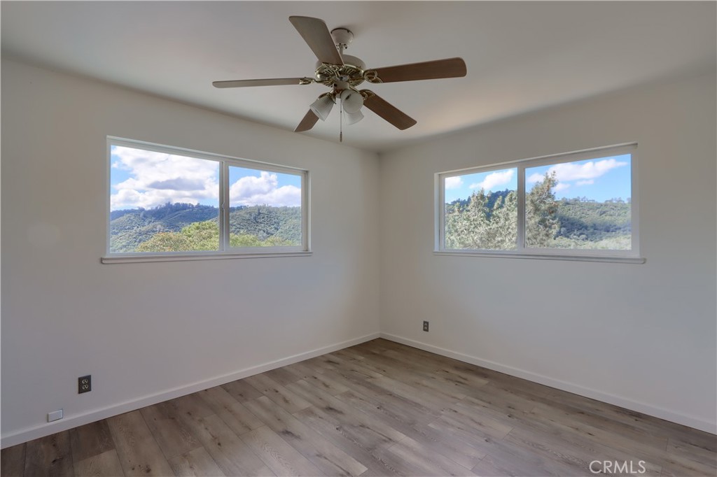 5160 Campbell Property Photo 29