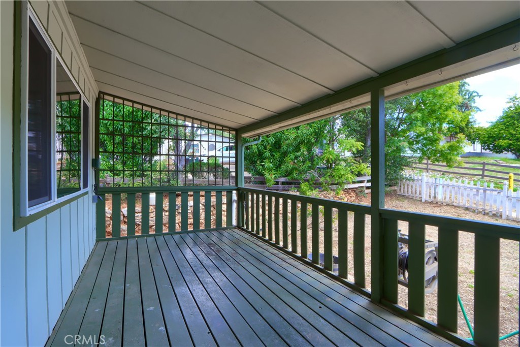 5160 Campbell Property Photo 38