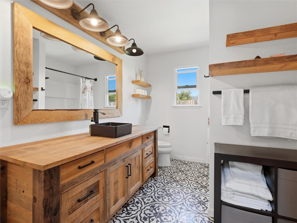 45744 N Oakview Property Photo 15