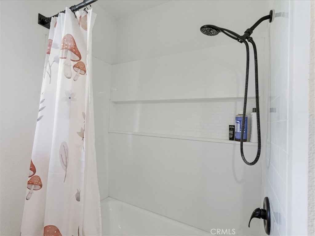 45744 N Oakview Property Photo 16