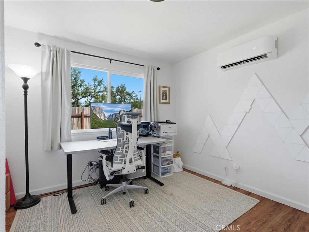 45744 N Oakview Property Photo 19