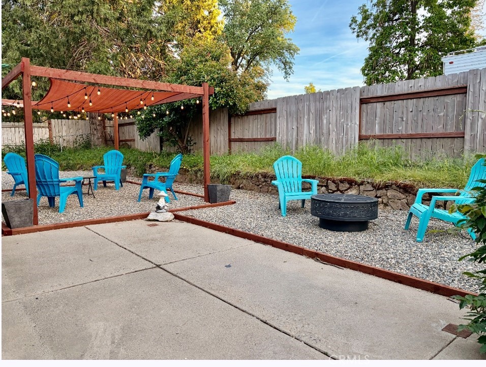 45744 N Oakview Property Photo 21