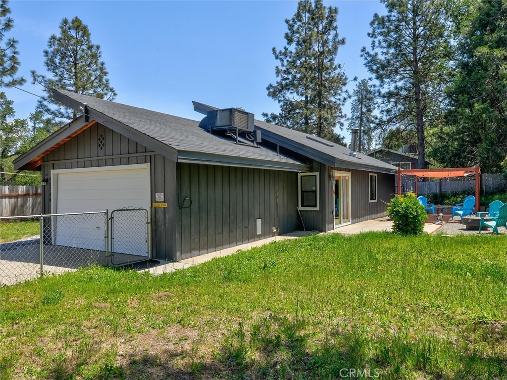 45744 N Oakview Property Photo 23